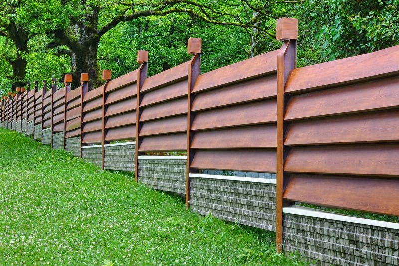 Wood Fence Contractors